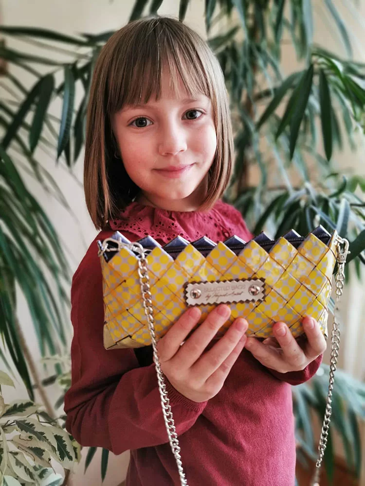 Yellow Bubble Gum Purse - imagine 7