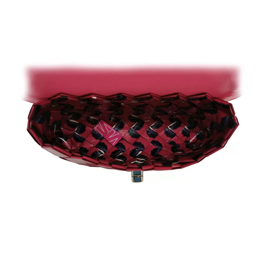 Fuchsia Touch - imagine 3