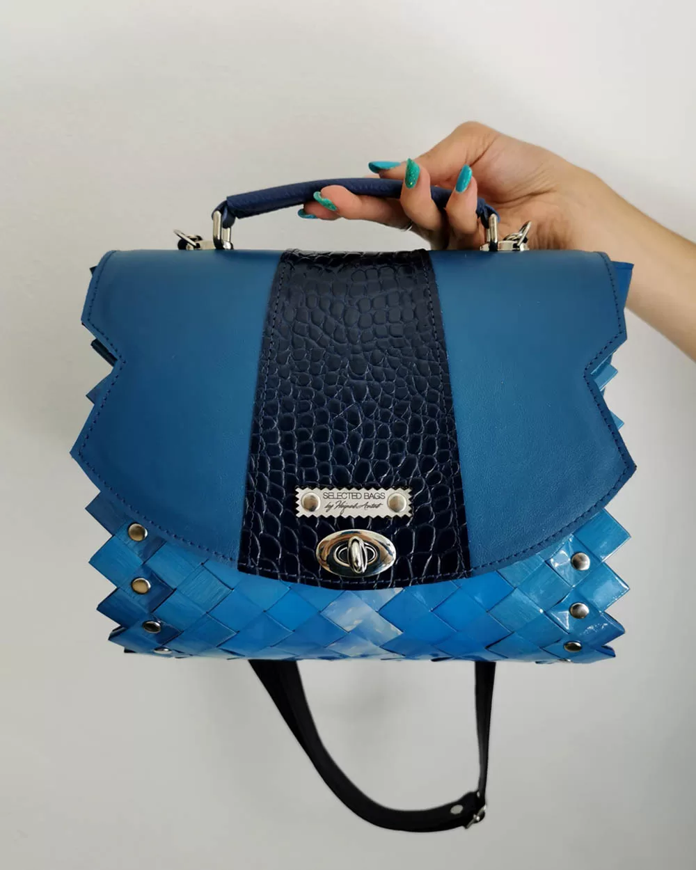 Intens Blue
