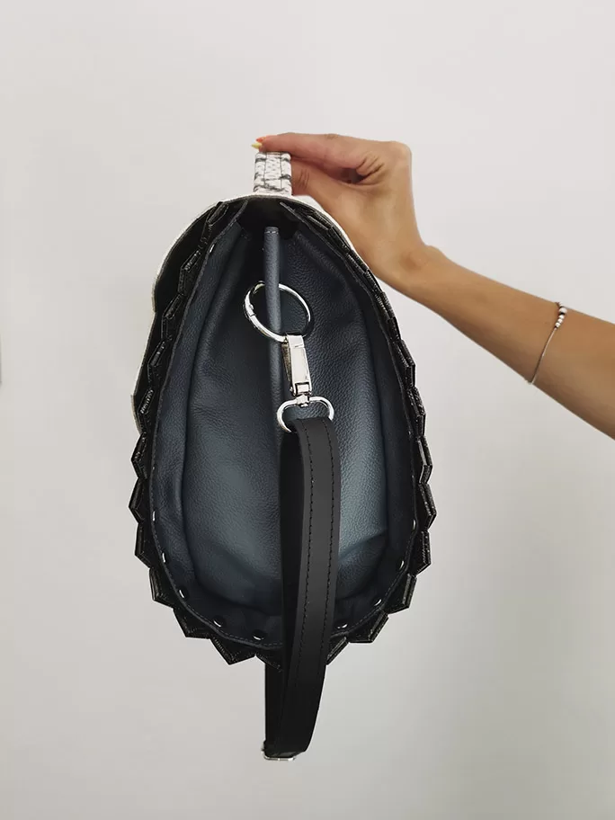 The Grey Snake Infinity Bag - imagine 2